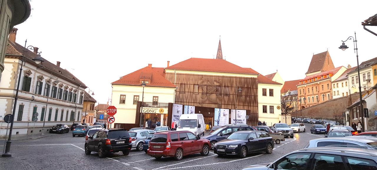 Conrad Haas Apartment Sibiu Esterno foto
